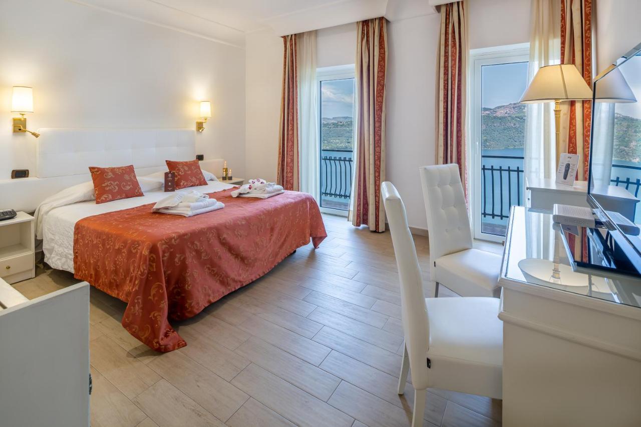 Hotel Castel Gandolfo Kültér fotó